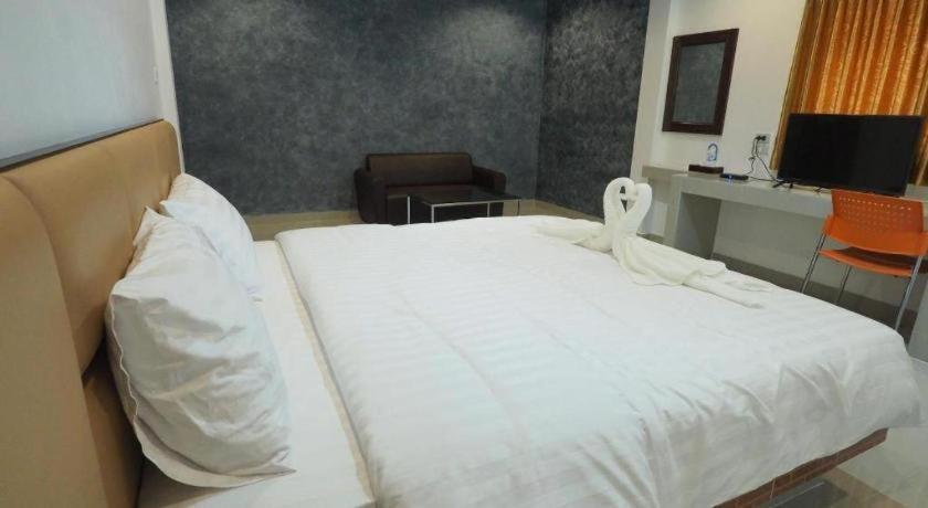 The Phant Hotel Сурин Экстерьер фото